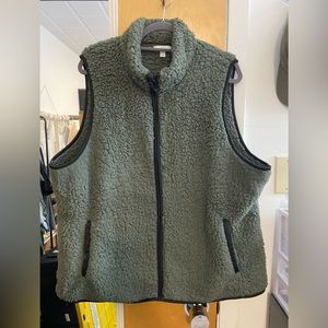 Very warm fleece vest